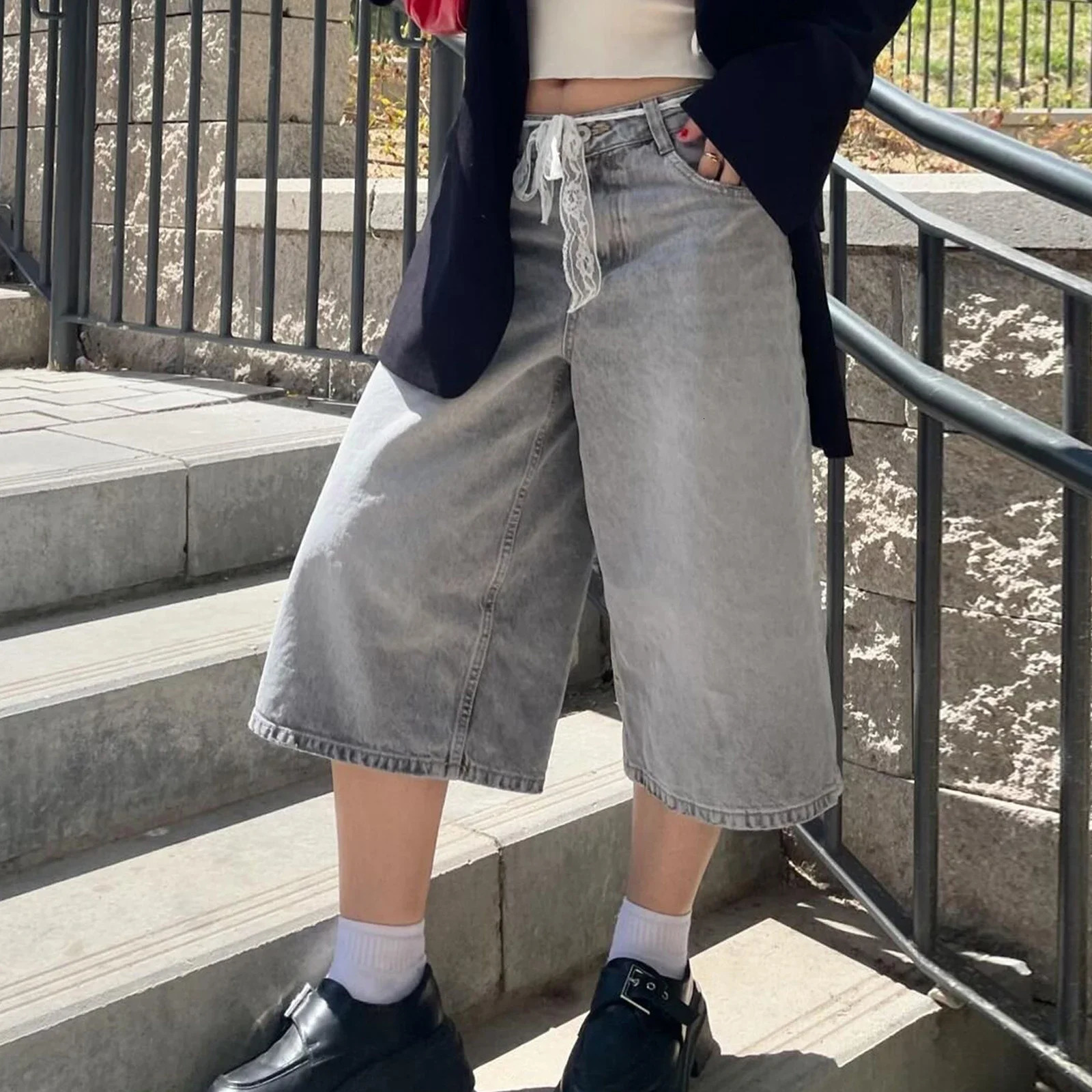 Women Y2k Vintage Denim Bermuda Shorts Wide Leg Jean Carpenter Shorts Baggy Knee Length Summer Jean Shorts Street Style 250303