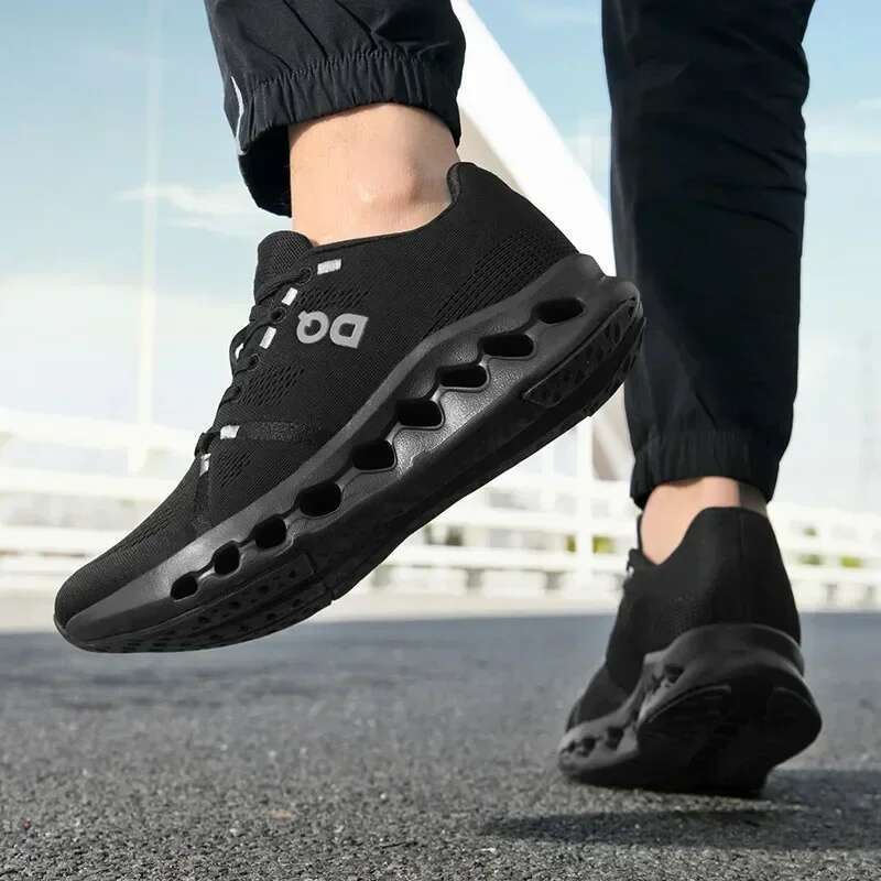 Summer Hot Seller: Fashionable Cushioned w ith Breathable Sports Design,Fashionable Lace up Running Sh oes for women
