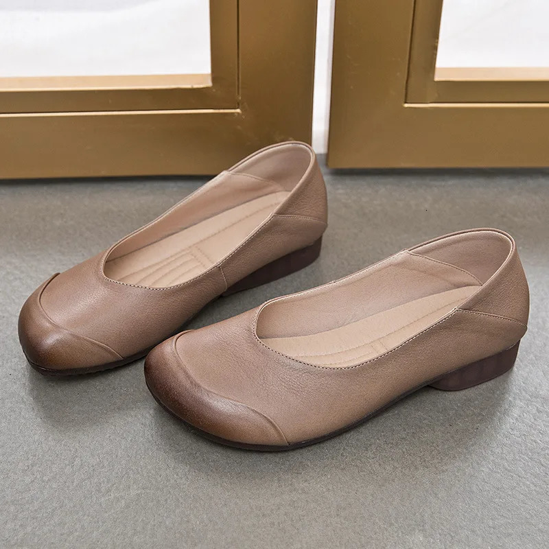 WOIZGIC Womens Mother style Genuine Leather Shoes Flat Retro Ballet Dancer National Mocha Casino Round Toe Anti slip 250303