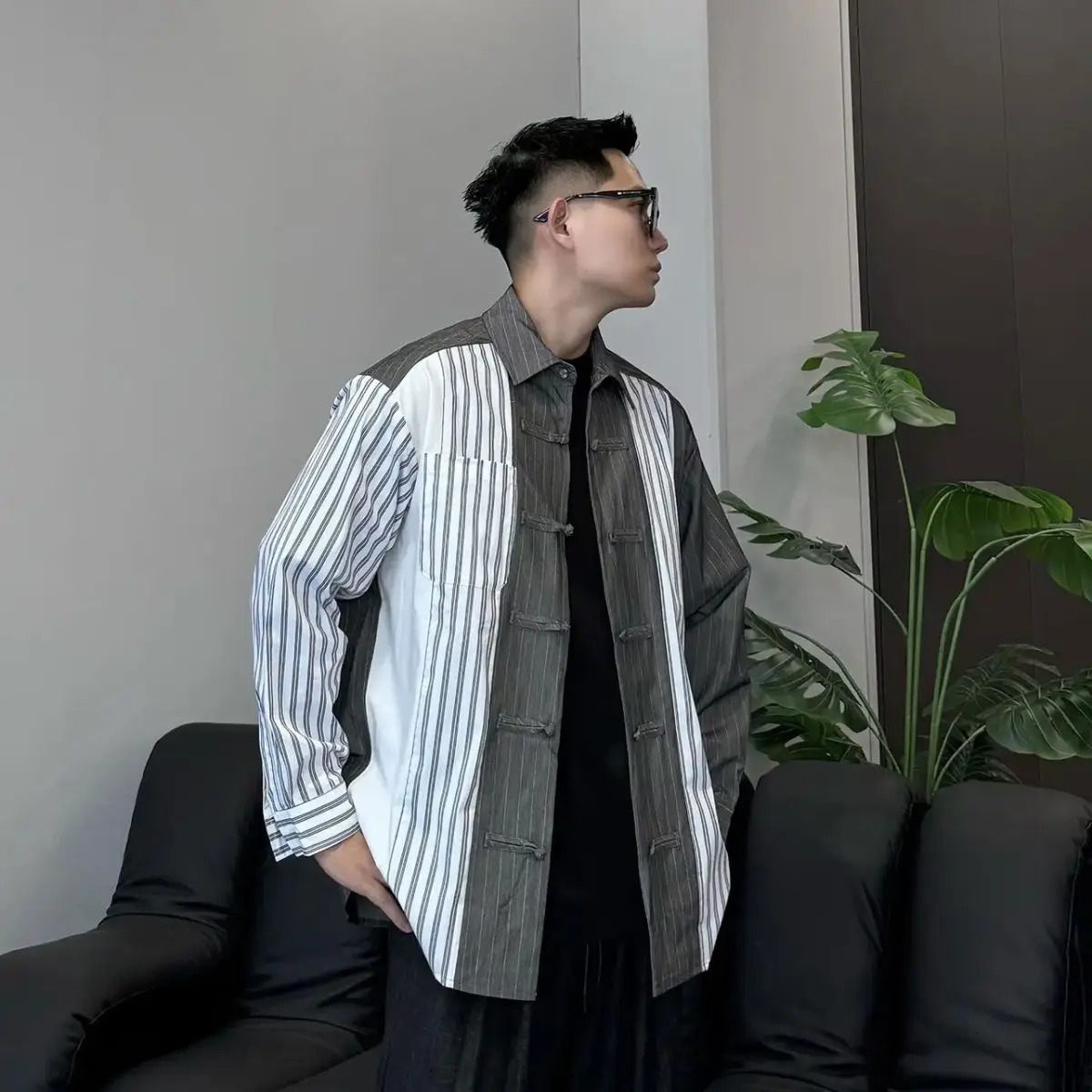 Chinese Style Autumn Men Buttoned Black and White Striped Retro Long-sleeved Shirt Fashionable Cardigan 250227