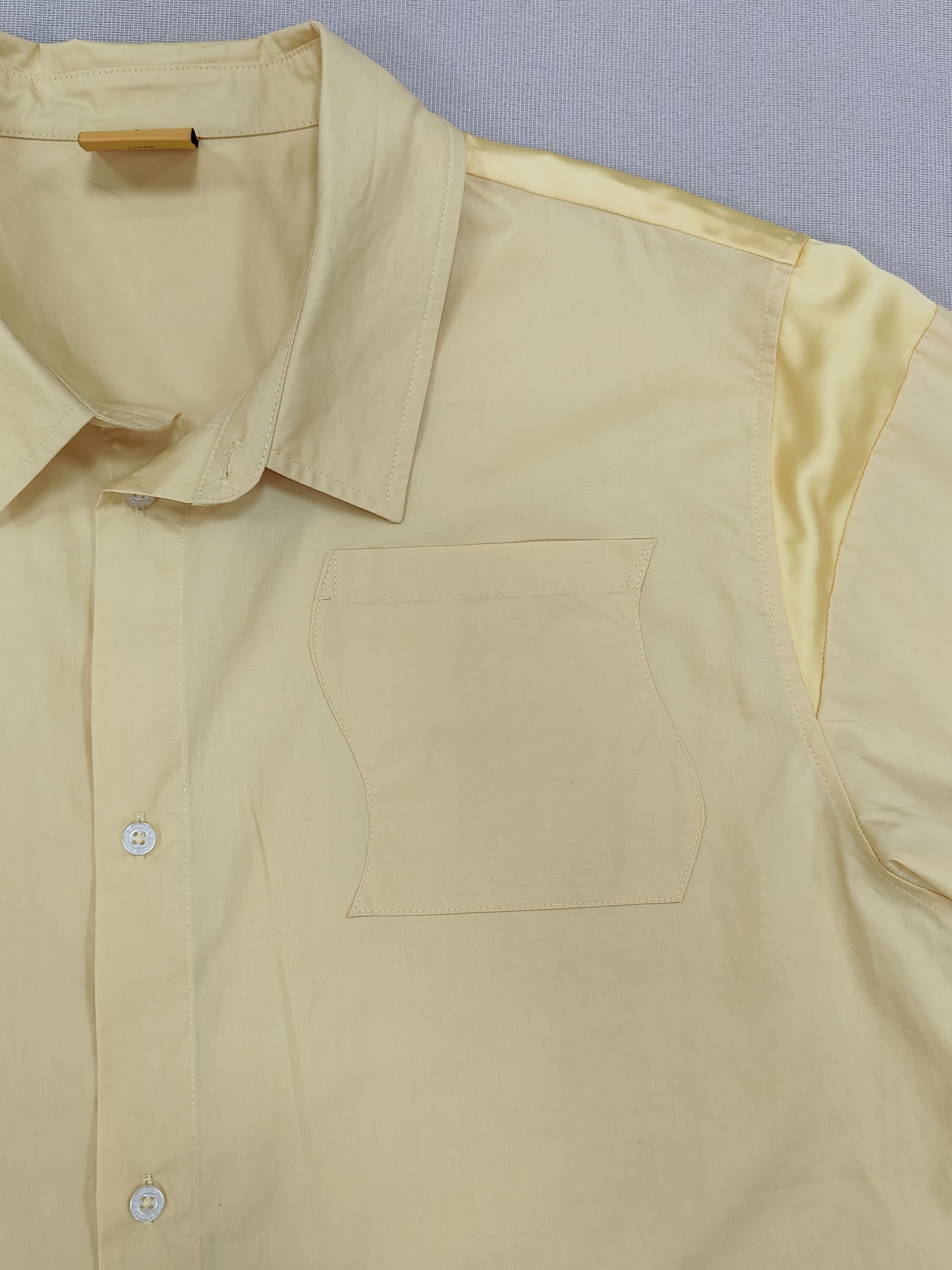 Men's Yellow Panelled Shirt Wave pocket on the chest Silk fabric patchwork on shoulders back and cuffs for Casual wear