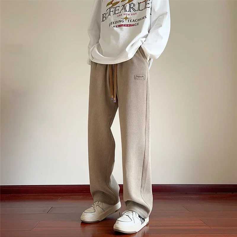 New Corduroy Baggy Straight Pants For Men Vintage Appliques Drape Casual Trousers Autumn Y2K Streetwear Gym Joggers SweatpantsXJ250303