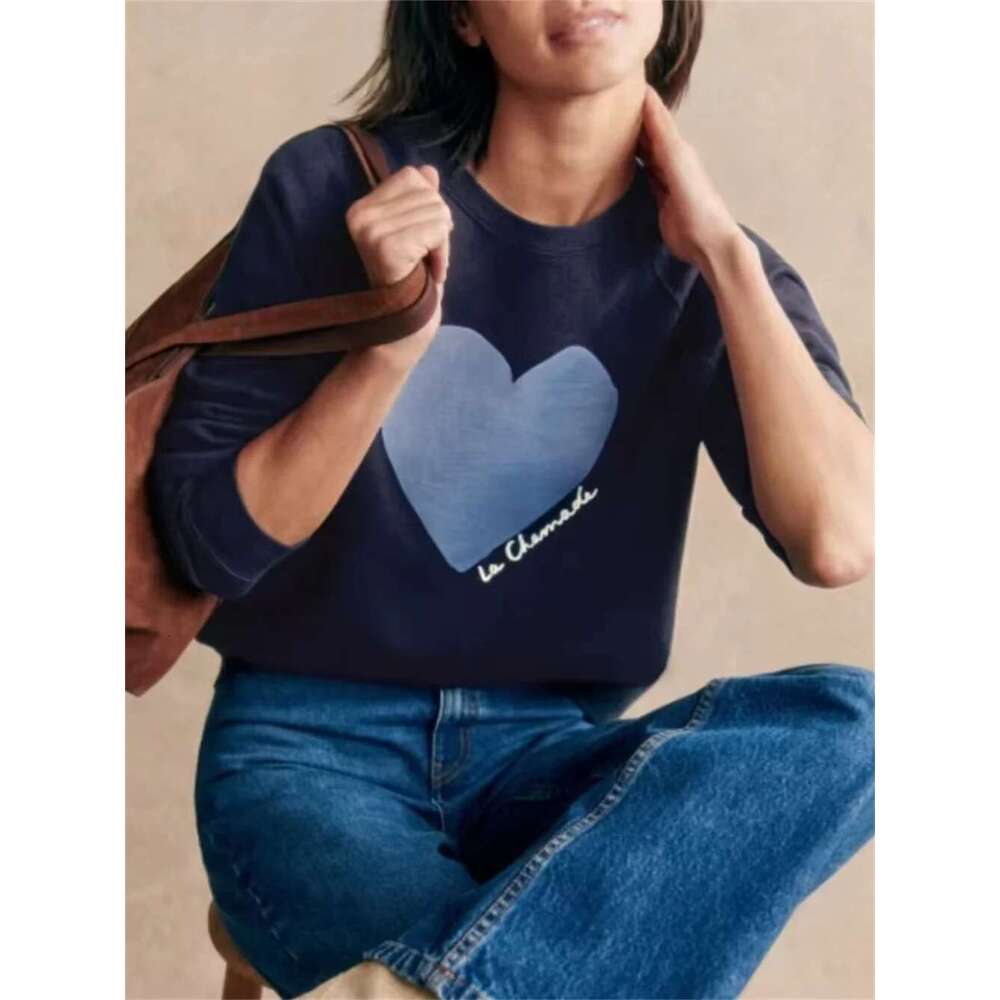Women Long Sleeve Heart Print Sweatshirt Female 2024 New Autumn Fashion Retro O-Neck Casual Pullover Top