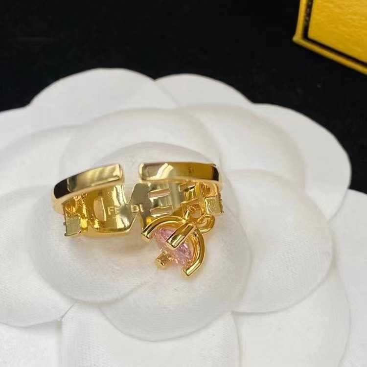 Couple Rings Minimally sophisticated niche design personalized fashion versatile brass material 2024 jewelry ring for women H25303 6O2T