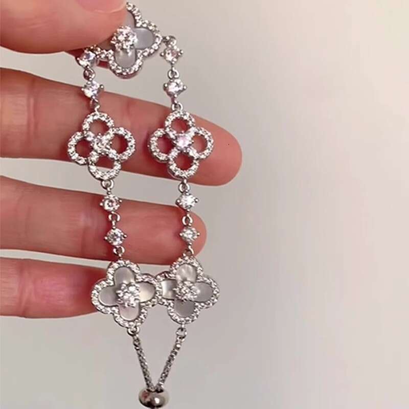 designer Bracelet Ins Wind Explosion Sparkg Dia Four Leaf Clover White Beimu for Women, Light , Cold, and Gold Feeg, Adjustable Pulg Bracelet