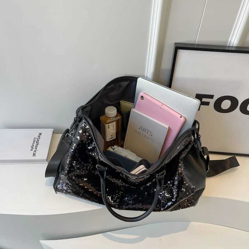 Short Distance Travel Bag Fashion Glitter High-capacity Handbag Good-looking Light Sports Fitness Single Shoulder Crossbody Bag Y250304