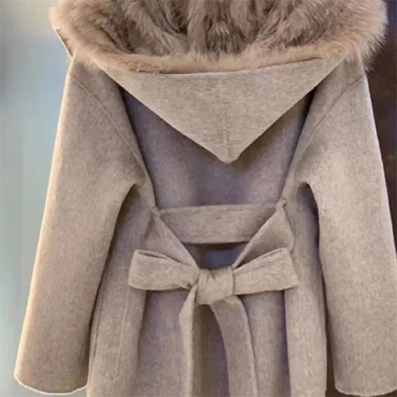 Pink Hooded Women's Autumn Winter Belt Popular Woolen Coat Fragrant Wind High End Lightweight Short Fur Neck