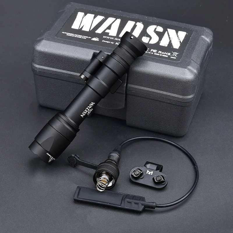 Weapon Light M640 M640C Tactical Flashlight With Picatinny/M-Lok/Keymod Rail Hunting Airsoft Gun Light Outdoor Field LightingXJ250303