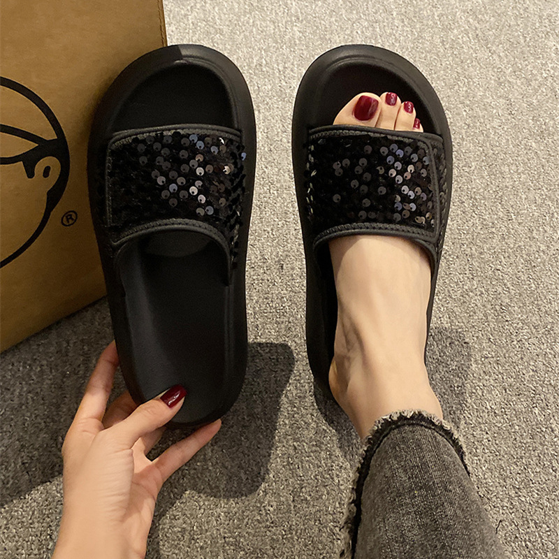 2025 New French Pearl Thick Sandals Designer Women's Summer Clothing Hot Selling Soft Bottom Anti slip EVA Slippers Trendy Casual Shoes