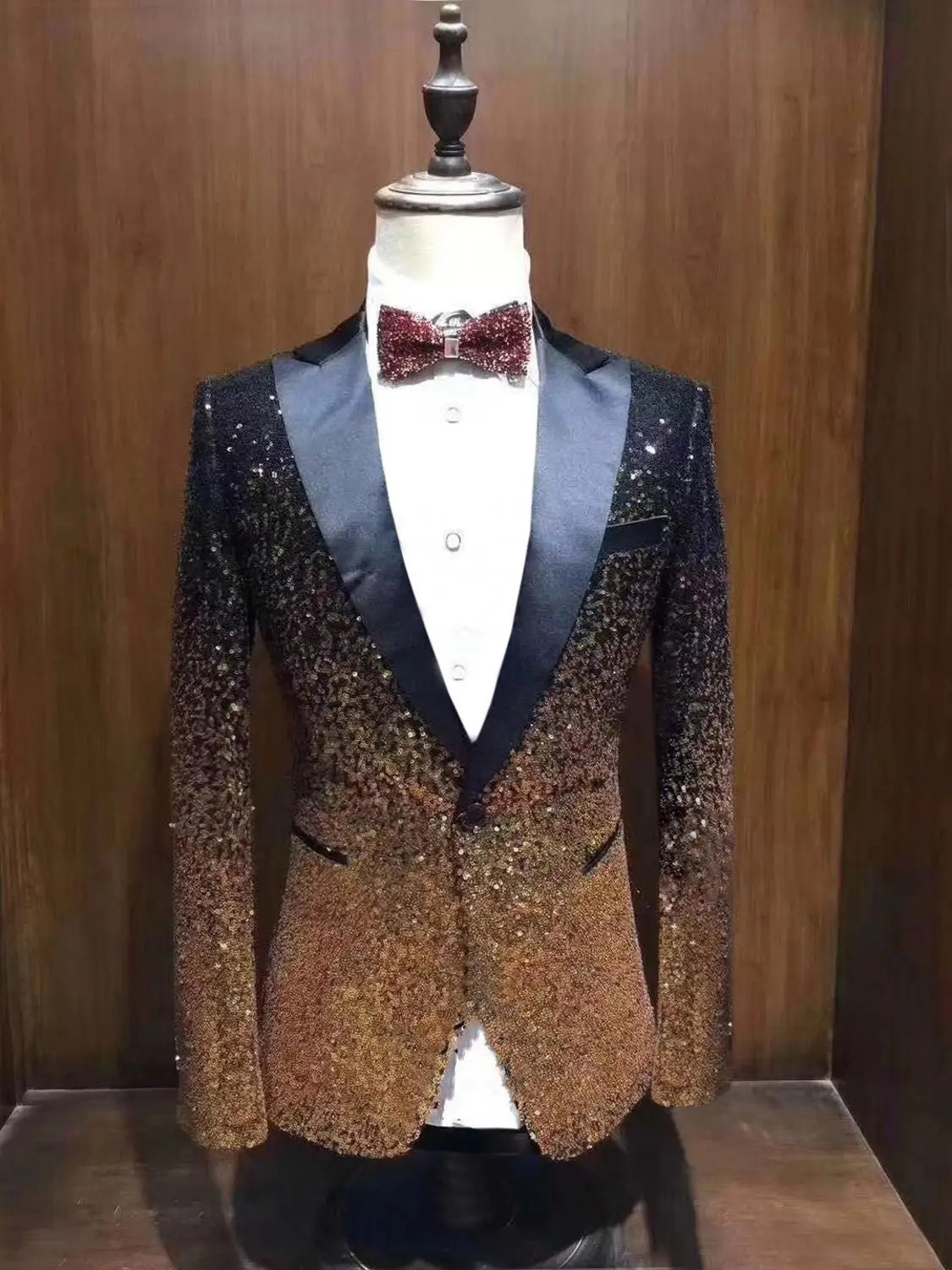 Shiny sequined mens sports jacket Slim Fit Notch lapel tailcoat used for parties banquets nightclubs only 250304