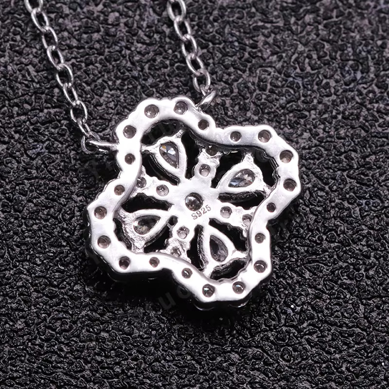 2024 Trendy Clover Dia Necklace Sier Moissanite Jewelry Pendant for Wedding Party