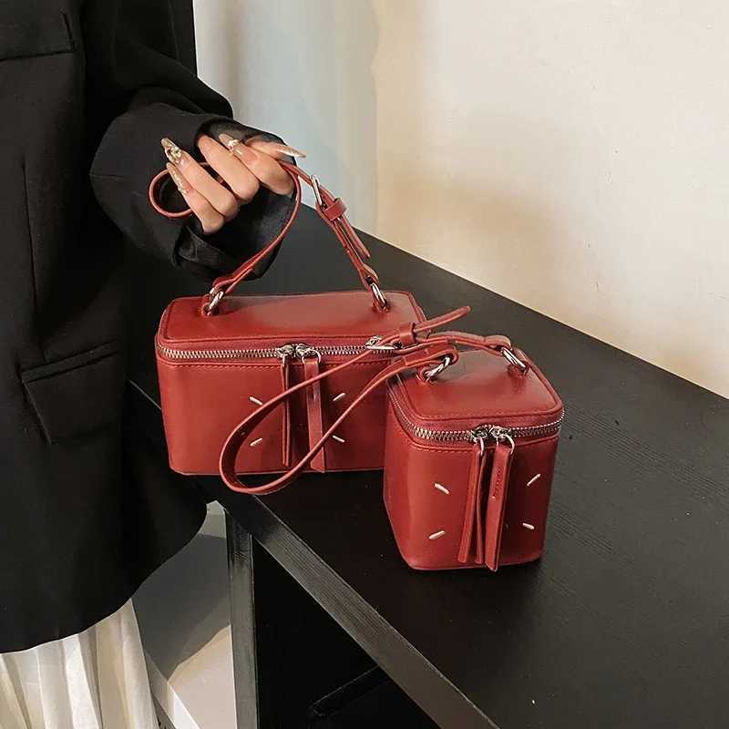 Fashion PU Shoulder Bag Red Square Bag 2025 New Womens Handbag Hot Selling Valentines Day Gift Classic Shoulder Bag Z250303