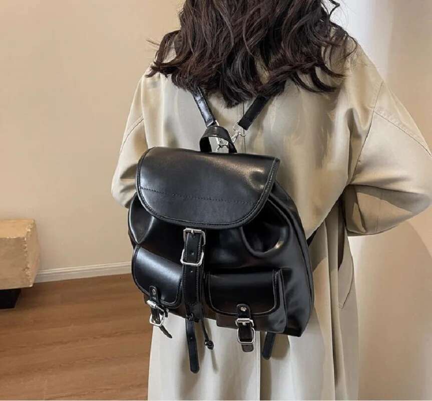 High Quality Leather Classical Designer Backpacks Women Large Capacity Travel Shoulder Bags College School Bag Totes Backpack