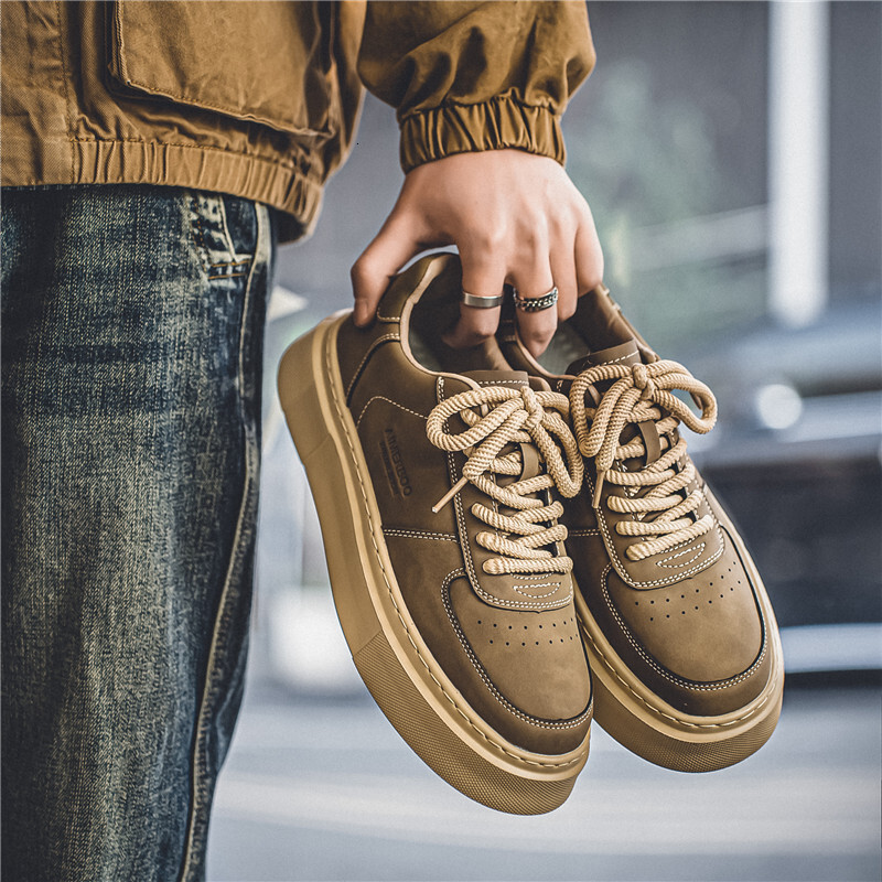Summer 2025 New Designer Made Old Sole Men's Board Shoes Outdoor Anti Slip And Wear-resistant Student Skateboarding Youth Thick Soled Sports Shoe