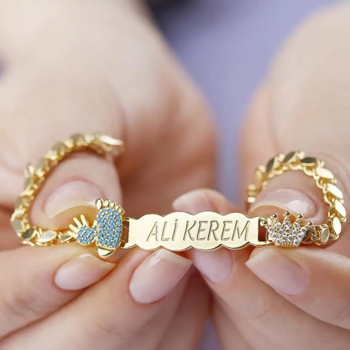 Personalized Custom Baby Name Bangle Baby Name Bangle Baby Foot Crown Zircon Charm Color Stones Thick Chain Gift For born 250304