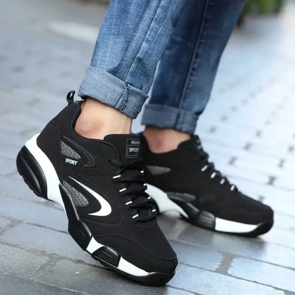 Men Fashion Running Shoes for Men Breathable Sport Shoes Male Female Outdoor Casual Sneakers size 36-48C250304
