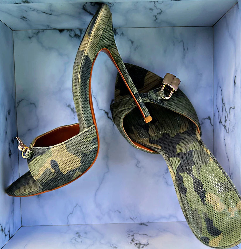 Instagram Fashion Show Camouflage Green Personalized Lock Head Key Pointed Single Shoes Sandals Stiletto High Heels