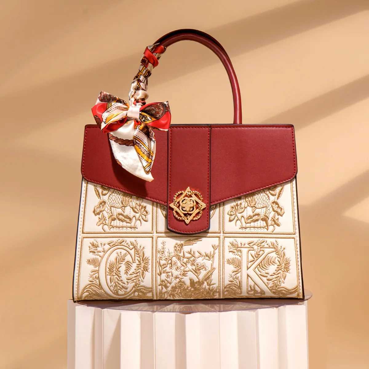 Elegant Embroidered Red Wedding Bag New Brides Handbag Mother-in-laws Birthday Gift Soft Crossbody Bag For Daily Use Z250303