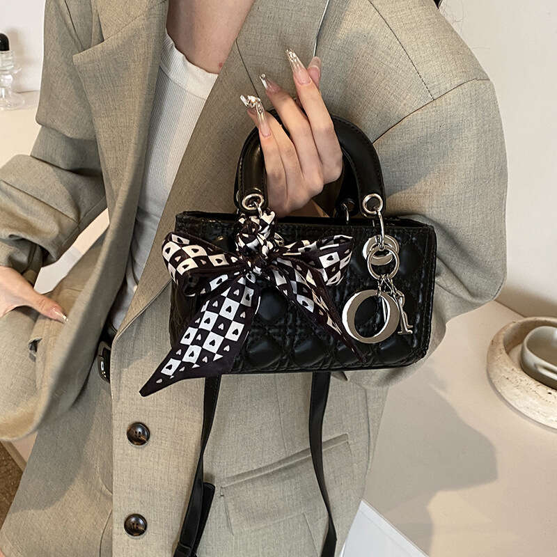 Casual handbag summer spring 2025 new fashion trend simple single shoulder crossbody for women niche hot small square bag