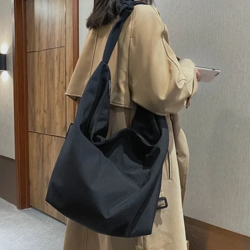 2024 Canvas Bags Women Casual Wild Ladies Handbags Solid Color Shoulder Women Bag Simple Female Messenger Bag Purses 250305