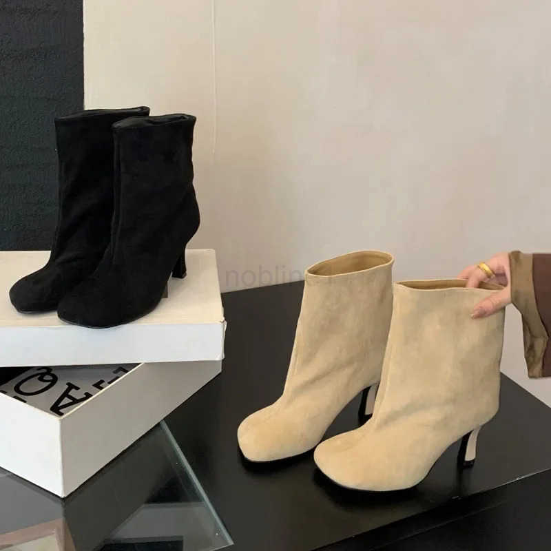 Eilyken Street Style Pleated Round Toe Wen Ankle Boots Thin H Shoes Winter Concise Short Botas Mujer Z250304