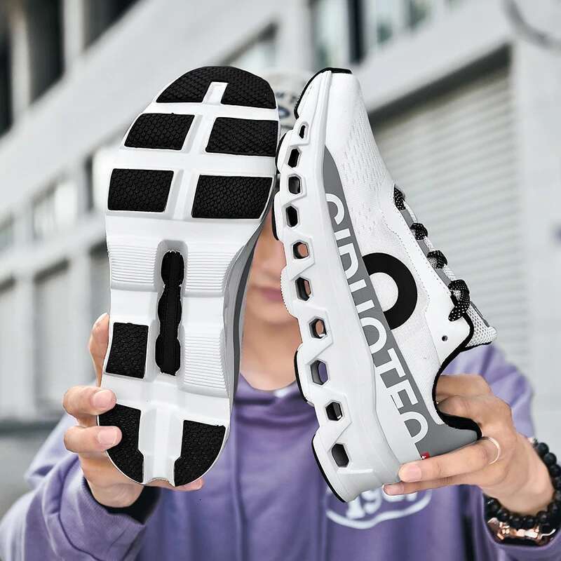 Men's breathable running Fas hion cushioning Running Sports trendy Popcorn sole Road sho es