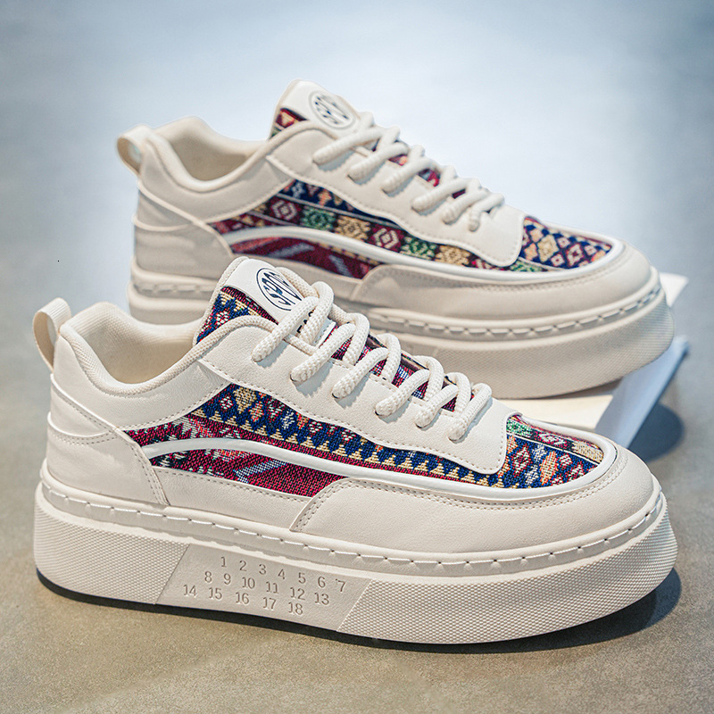 Four Seasons 2025 Designer s New Original Breathable Men s Lace Multi Functional Trendy Niche Design Thick Bottom Sports And Leisure White Board Shoes
