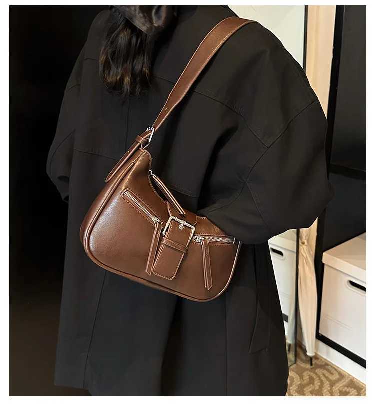 Luxury Women Brand PU Leather Crossbody Bag Retro Lock Small Hobos Messenger Bag Y250303