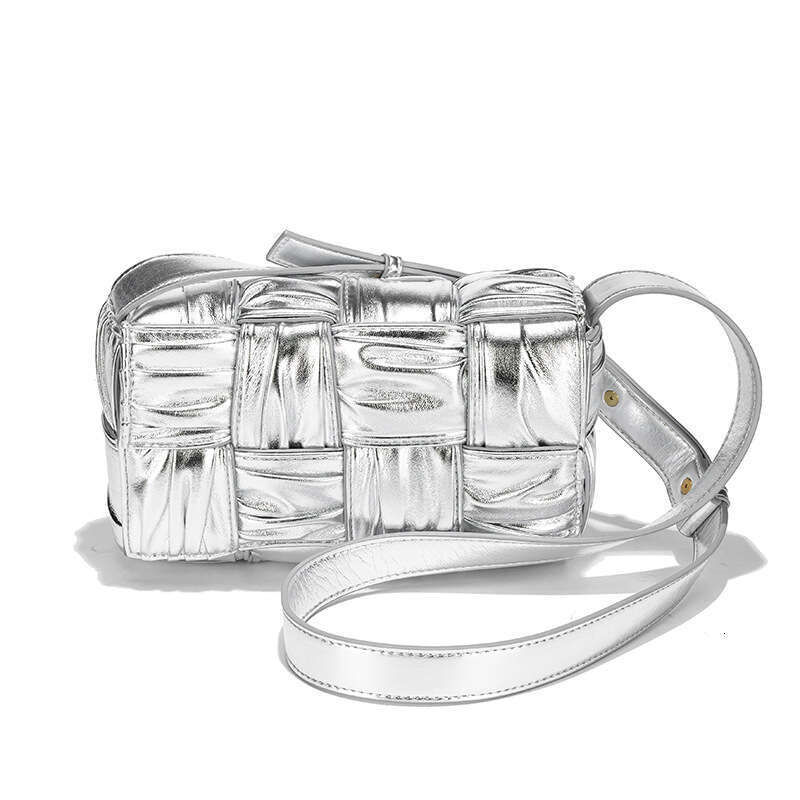 Hand Woven Star Style 4-Panel Pleated Small Square Bag, Light Luxury And Fashionable Single Shoulder Pillow Bag