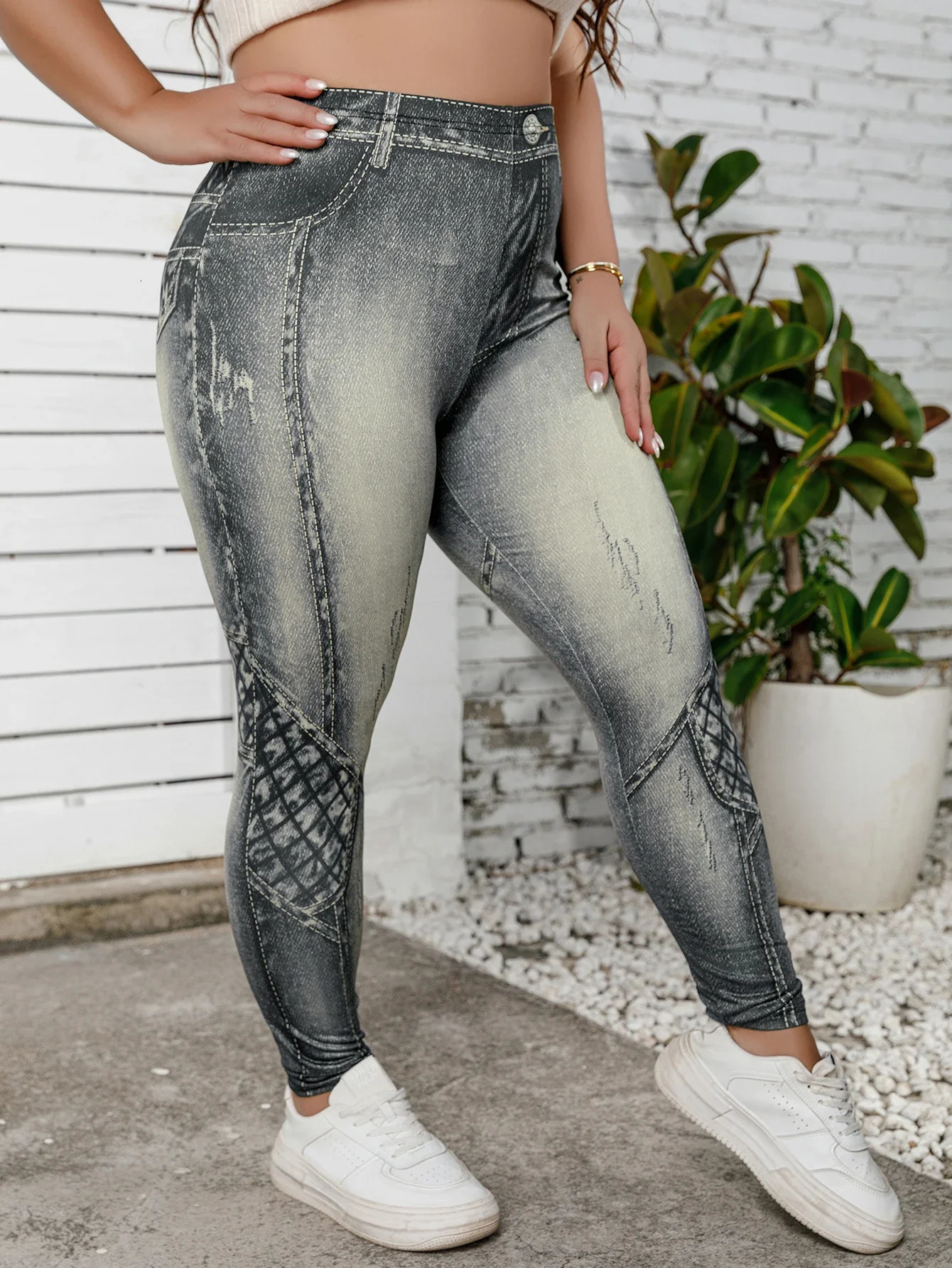 Plus Size Womens Faux Denim Pattern Leggings Vintage HighElasticity Comfort Knit Long Trousers Fashionable Stretch Pants 250304