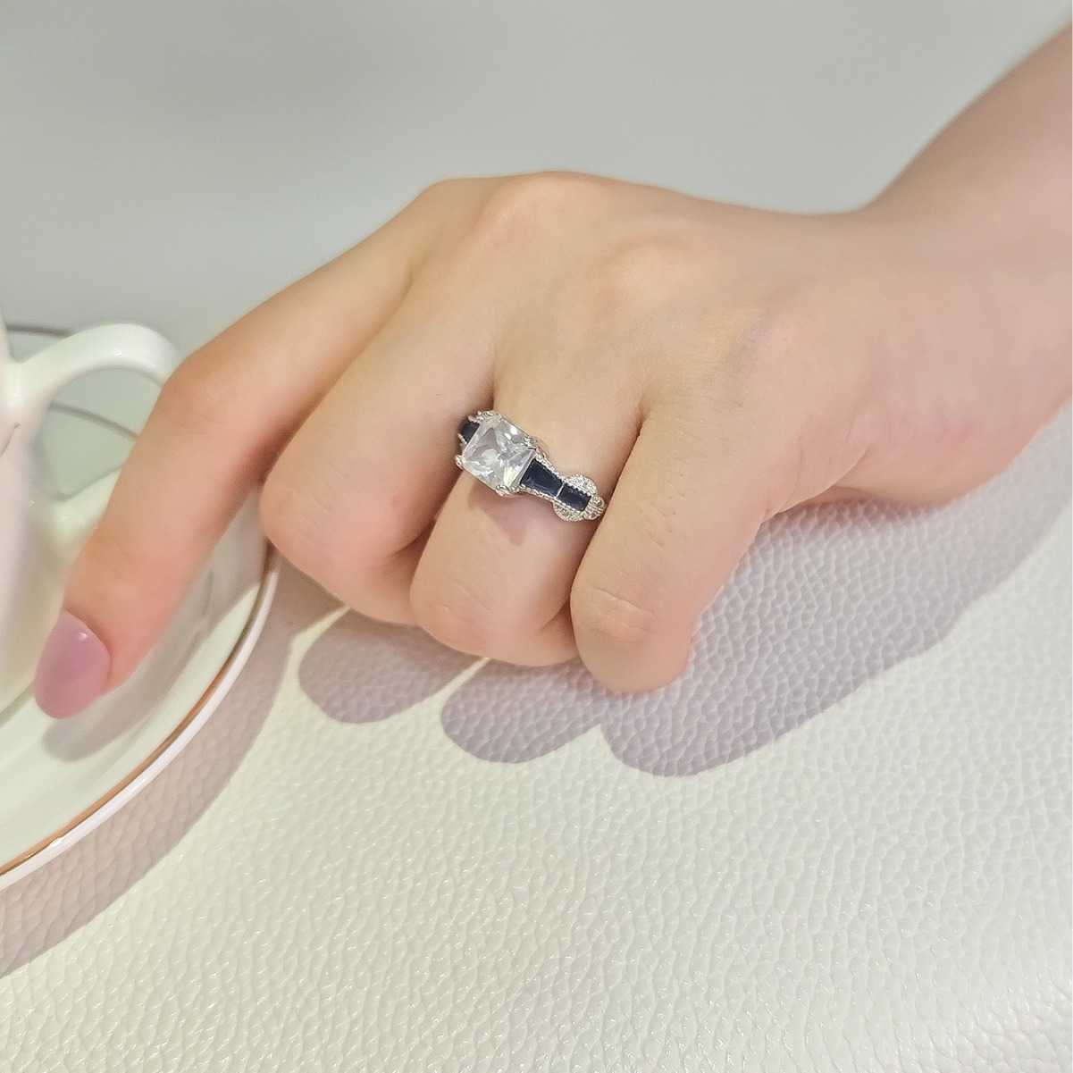 Couple Rings New irregular trapezoidal square diamond topaz blue ring r5039 H25303