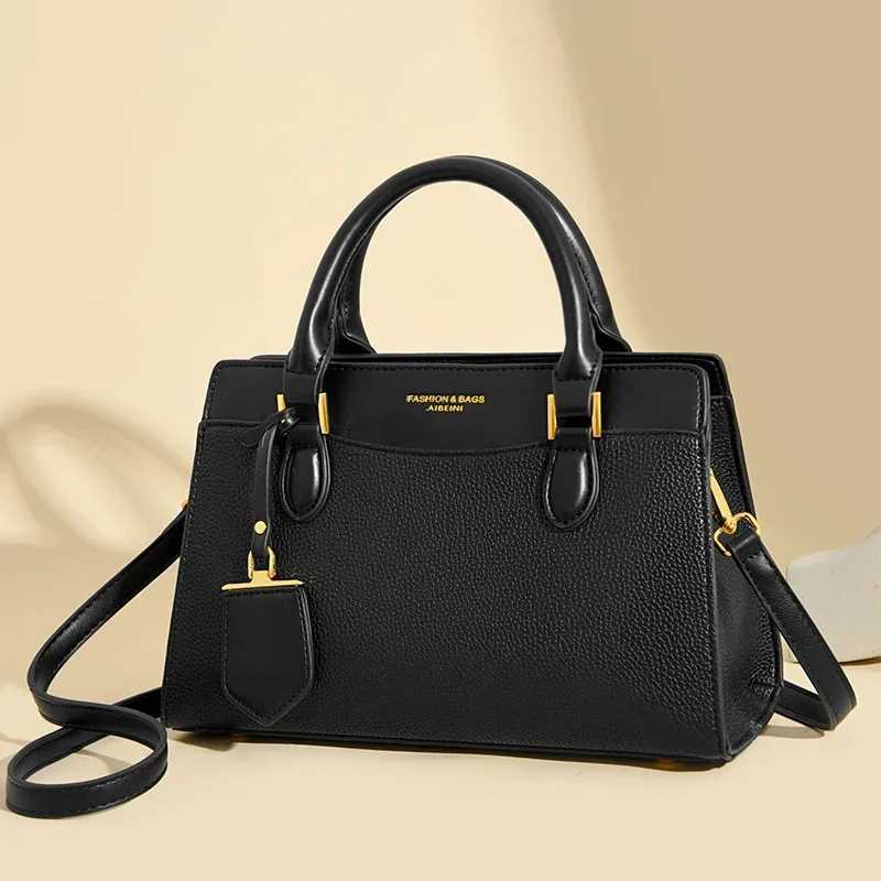 Fashion brand handbag shoulder cross body bag 2024 new luxury leather handbag female designer messenger bag Z250303