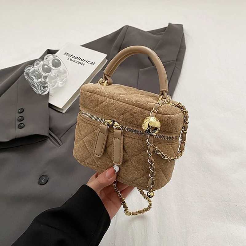 Mini Faux Suede Chain Small Square Bag Korean Fashion Design Sense Red Texture Simple Crossbody Bag Small Fragrance Wind Handbag Z250303