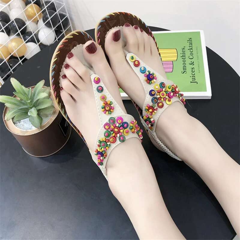 Bohemian Style Women Bead Flip ps Fashionable Comfortable Summer Colorful Sandals Flat Bottom Sandalias