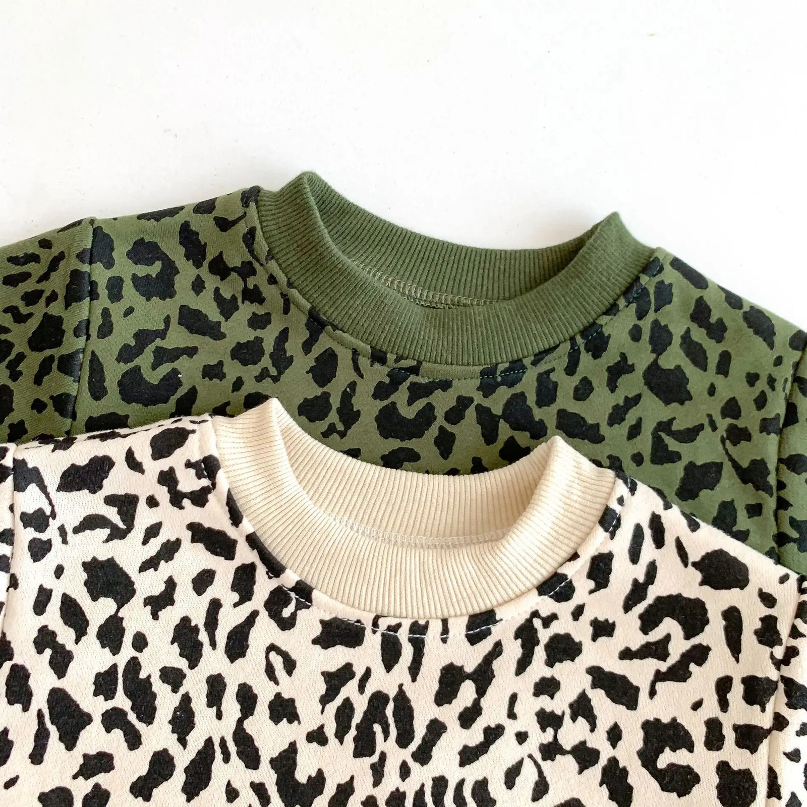 Spring and autumn baby clothing super cute boy leopard print hoodie pure cotton long sleeved shirtpants 2 sets 3-36 months old 250304