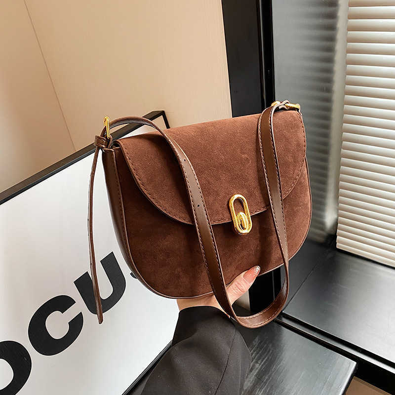 Women's bag winter high-end fashion saddle bag niche commuting simple crossbody bag 250315