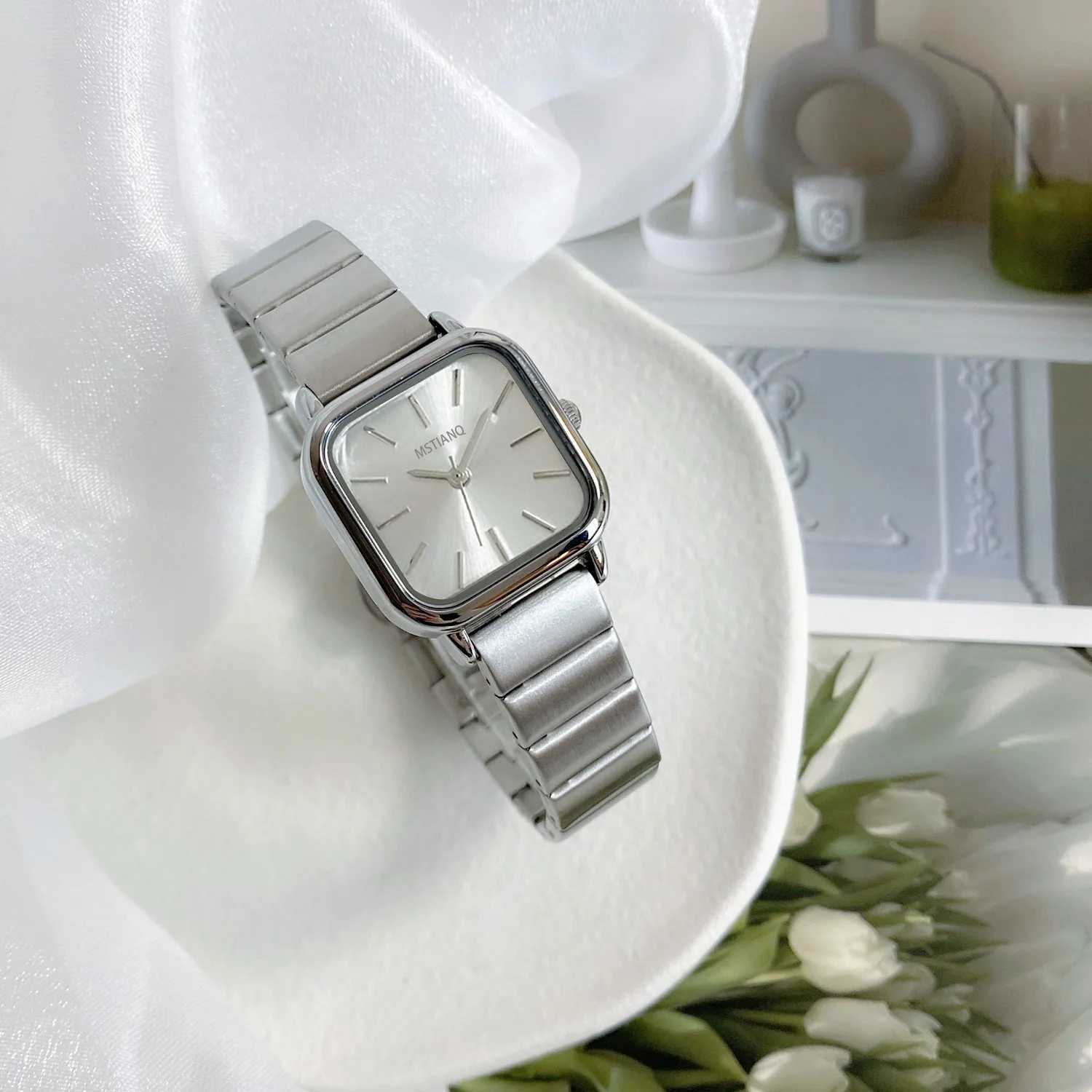 Fashion Versatile Womens Quartz Korean Minimalist Student Bamboo Joint Steel Band Quartz Clock Wristbands GiftXJ250304
