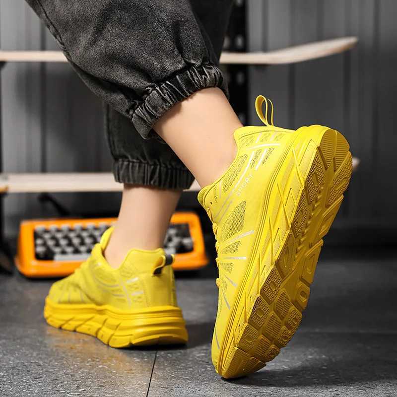 Summer Marathon Running Tennis Mens w Sneakers Mesh Breathable Sneakers Men Plus Size 47 Light Casual Walking Shoes Men Z250411