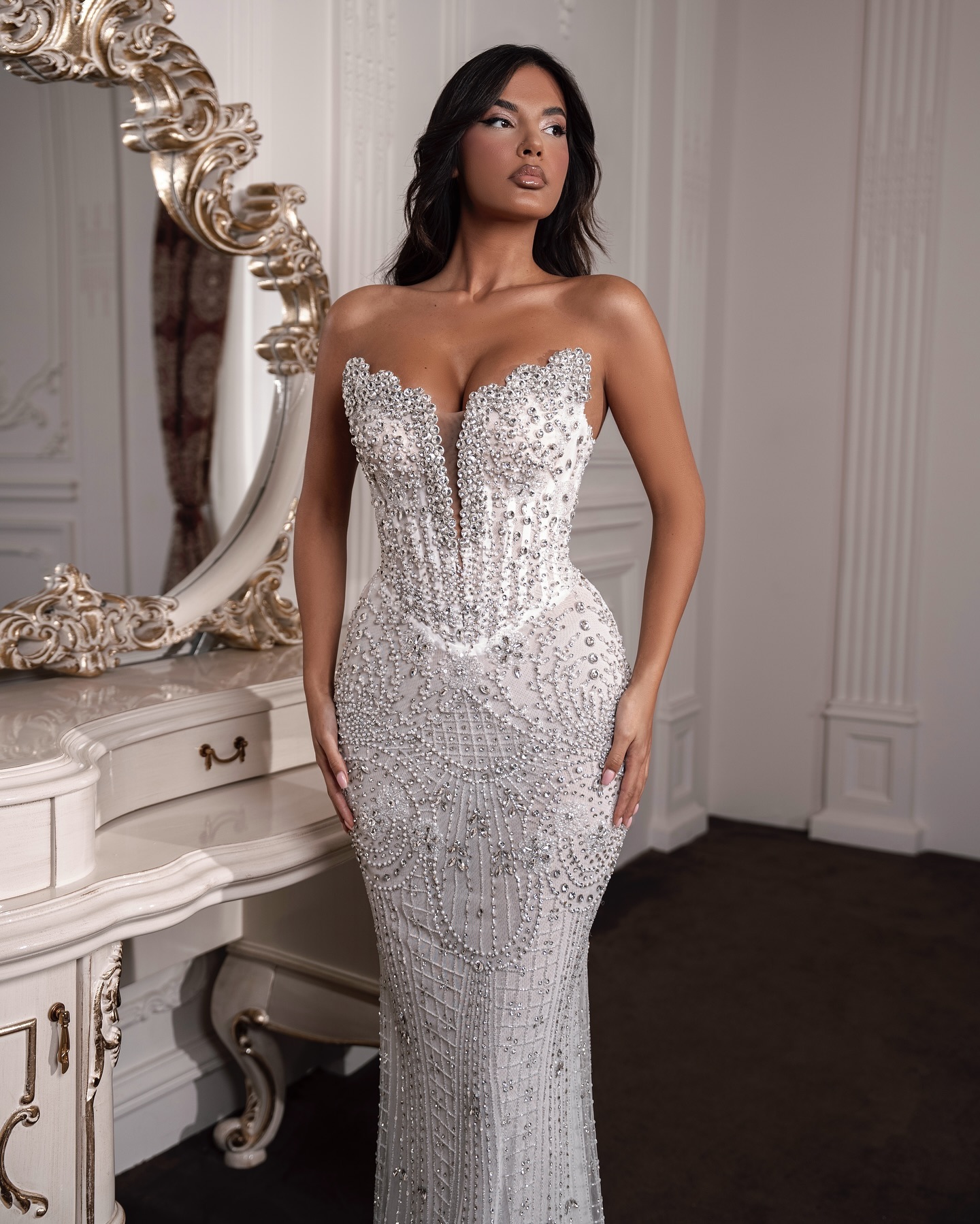 Exquisite Crystal Wedding Dresses Strapless Pearls Bridal Gowns with Cape Mermaid Beading Rhinestone Customized Sweep Train Bride Dress Vestidos De No