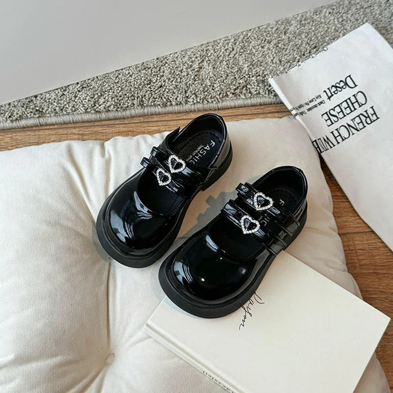 Girl Princess Shoes and Love Bow Childrens Black Performance Dance Party Leather Round Toe Soft Sole 250303