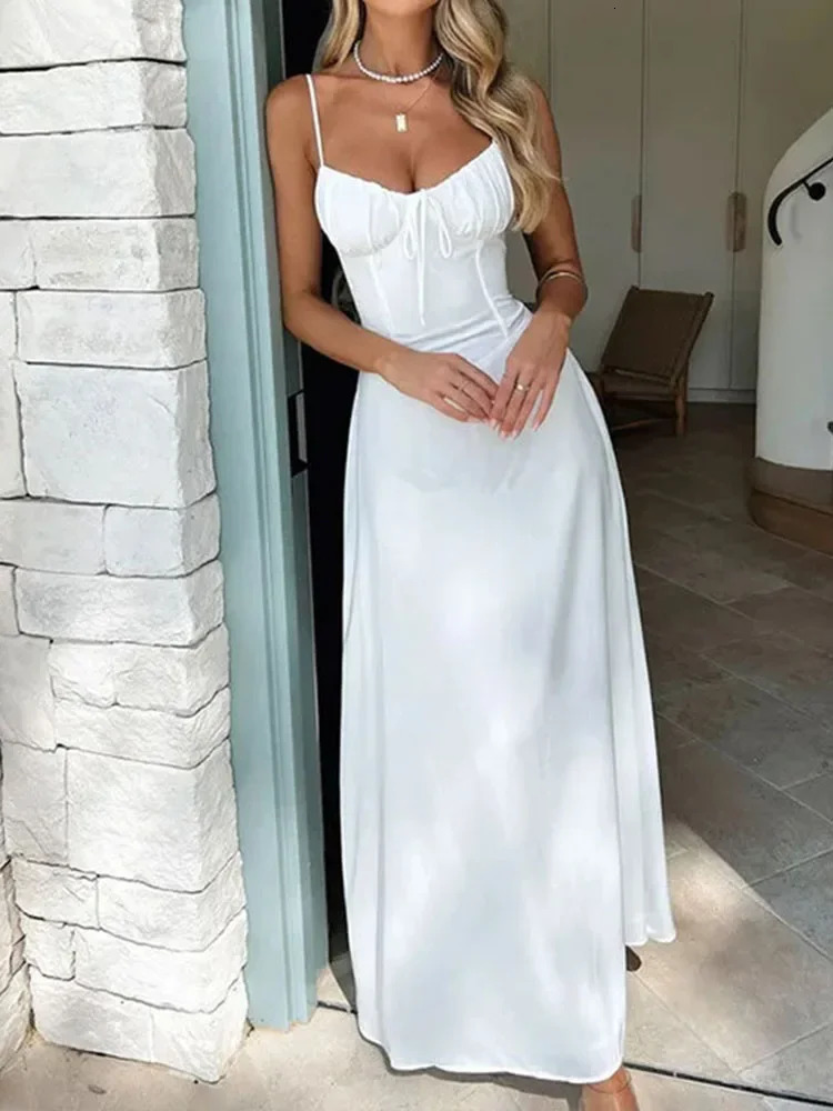 Elegant Strapless Long Sequin Dress: Women's Summer Backless Evening Gown - Round Neck, Smocked, Slim Fit Solid Color Dress C260312