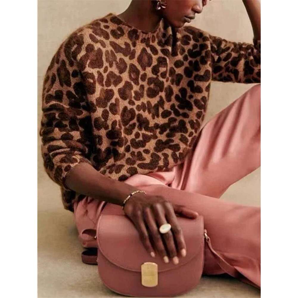 Women Leopard Jacquard Knit Sweater All-Match Spring 2025 New Ladies O-Neck Long Sleeve Loose Casual Pullover Tops