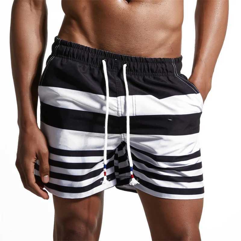 Colorful Stripe Pattern Beach Shorts For Men Color Stitching 3D Printed Swim Trunks Summer Hawaii Board Shorts Loose Short PantsT250304
