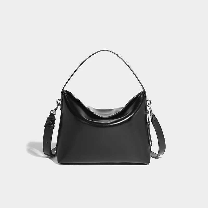 Bag 2025 Single Shoulder Red Wedding Crossbody Portable Bucket Designer Luxury Bag Purses And Handbags Z250303