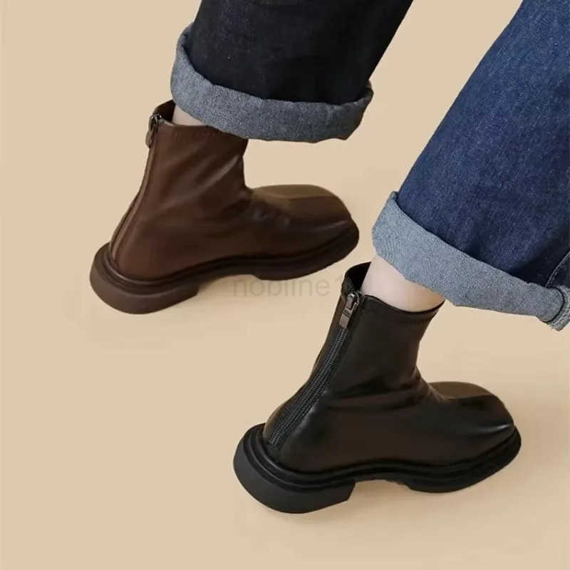 2024 New Britain Square Toe Ankle Boots Luxury Fion Boots Low H Platform Wen Shoes Botas De Mujer Zapatos Z250304