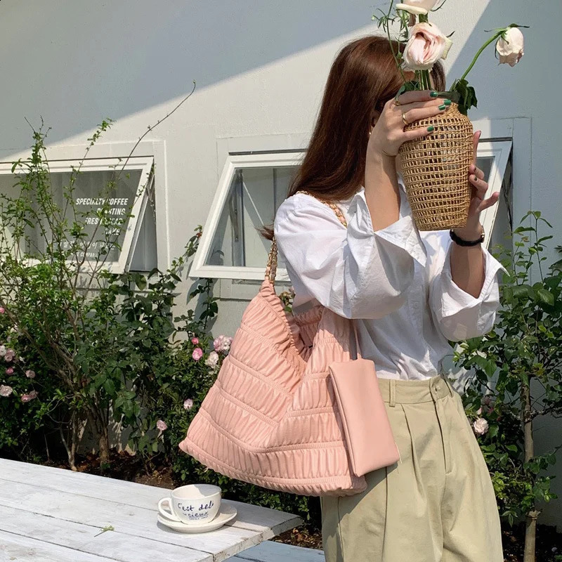 Style Pleated Shoulder Bags for Women Casual Female Large Capacity Shopper Tote Bags Fashion Solid Color Chain Handbags 250304