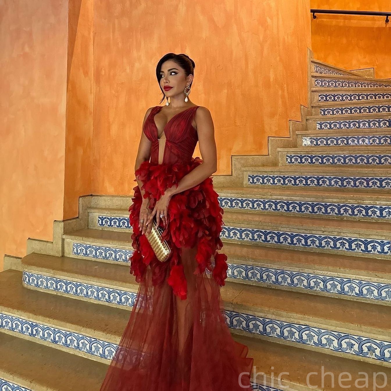 2025 Dark Red A-line Prom Dresses Deep V-neck Feather See Through Evening Formal Party Second Birthday Engagement Gowns Plus Size Dress For Special Oc