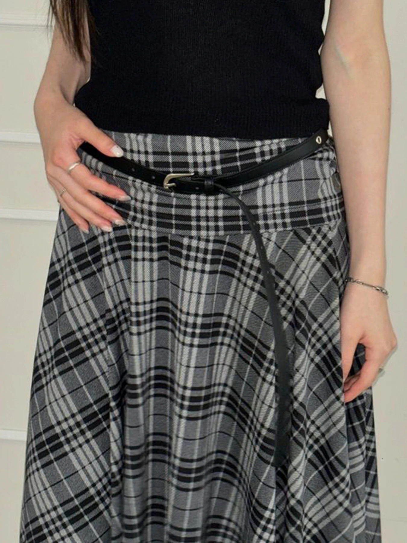 Rockmore Chic Retro Streetwear Irregular Plaid Print Skirts Casual Vintage Harajuku Mid Skirts All Match Y2k Aesthetic 250228