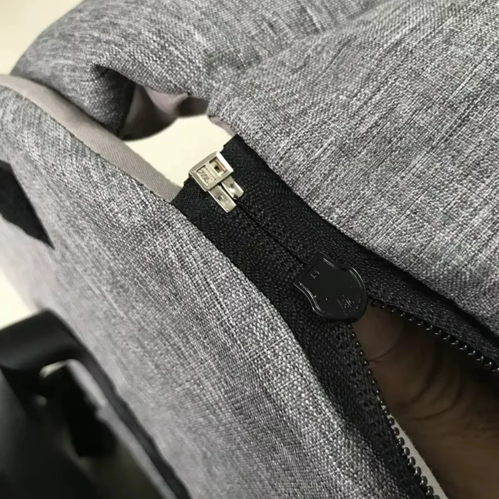 Pet Dog Car Seat Cat Carrier Booster Seat on Armrest Travel Bags for Cats Dogs with Easy Carrying Strap Travel Car Carrier