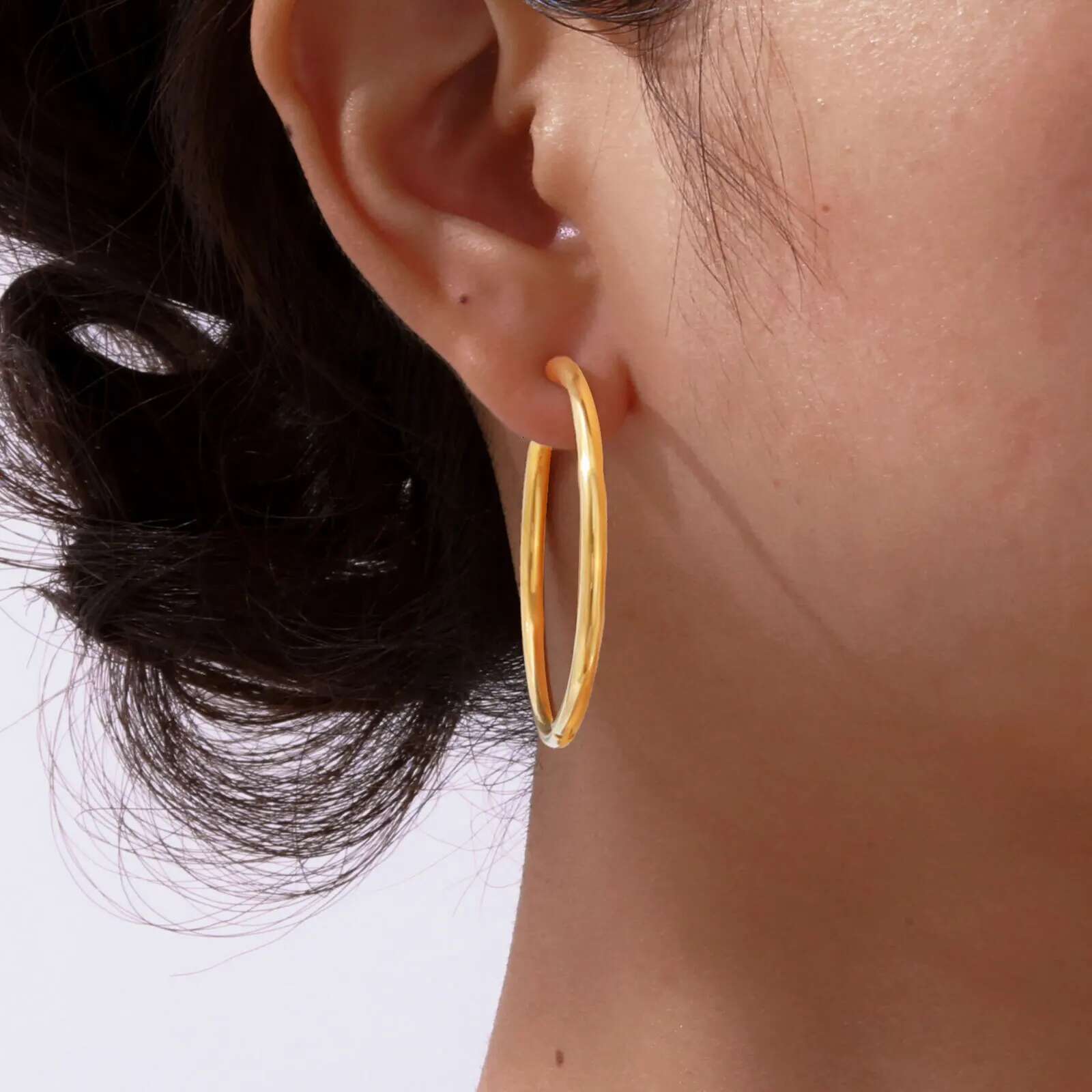 Vnox 20mm/25mm/30mm/40mm Hoop Earrings For Women Girls,Stainless Steel Hoops Pendent 1 Pair Earrings,Fashion Jewelry Gift To Her